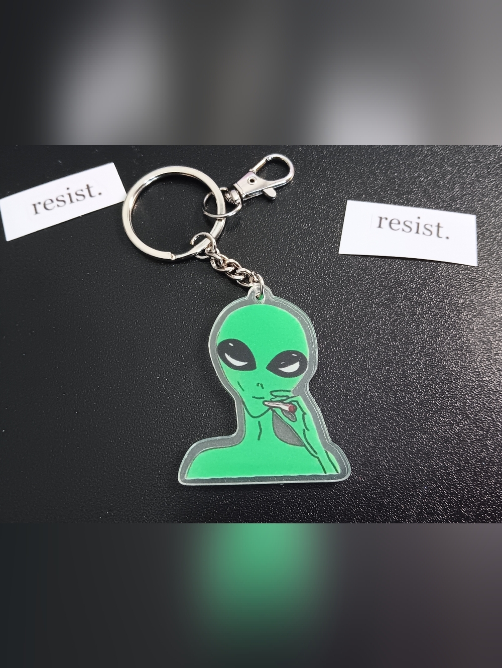 Smoking Alien Keychain - Bag Charm (NWT) - Picture 2 of 2
